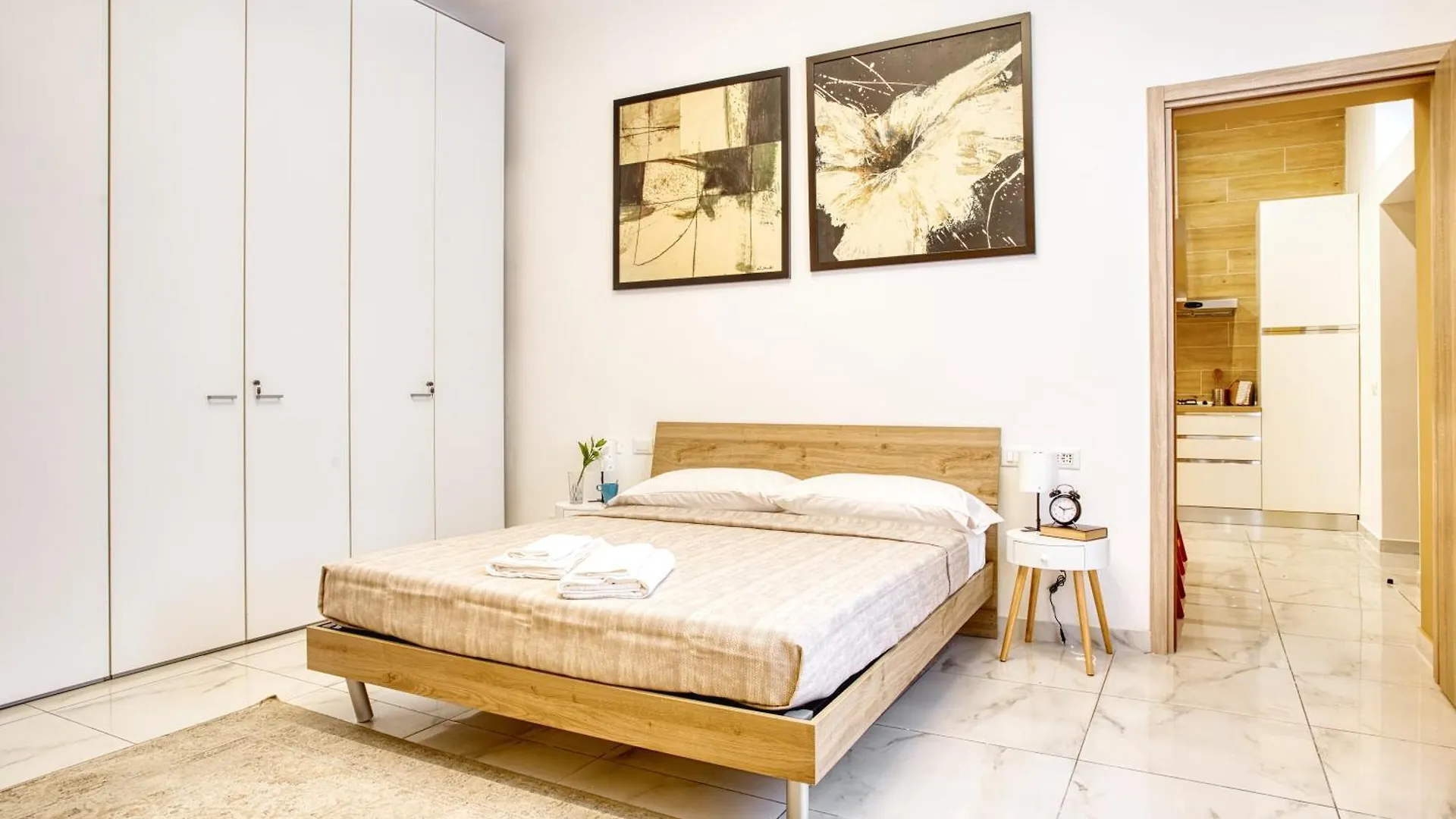 Sarpi56; New 2 Bd Apartment In Sempione District Mediolan 0*,