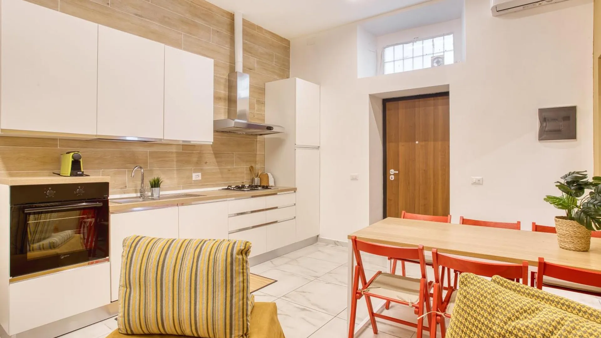 Sarpi56; New 2 Bd Apartment In Sempione District Mediolan